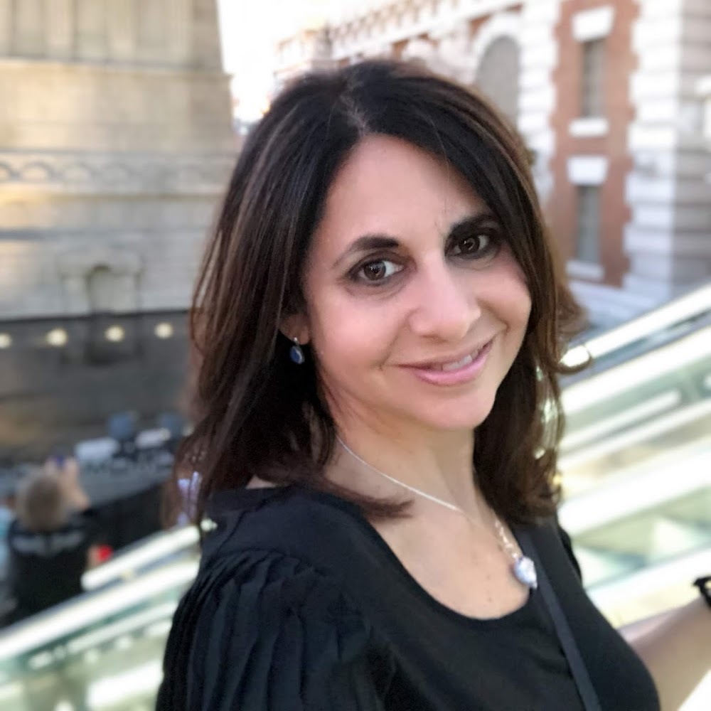 Meet your Posher, Jennifer